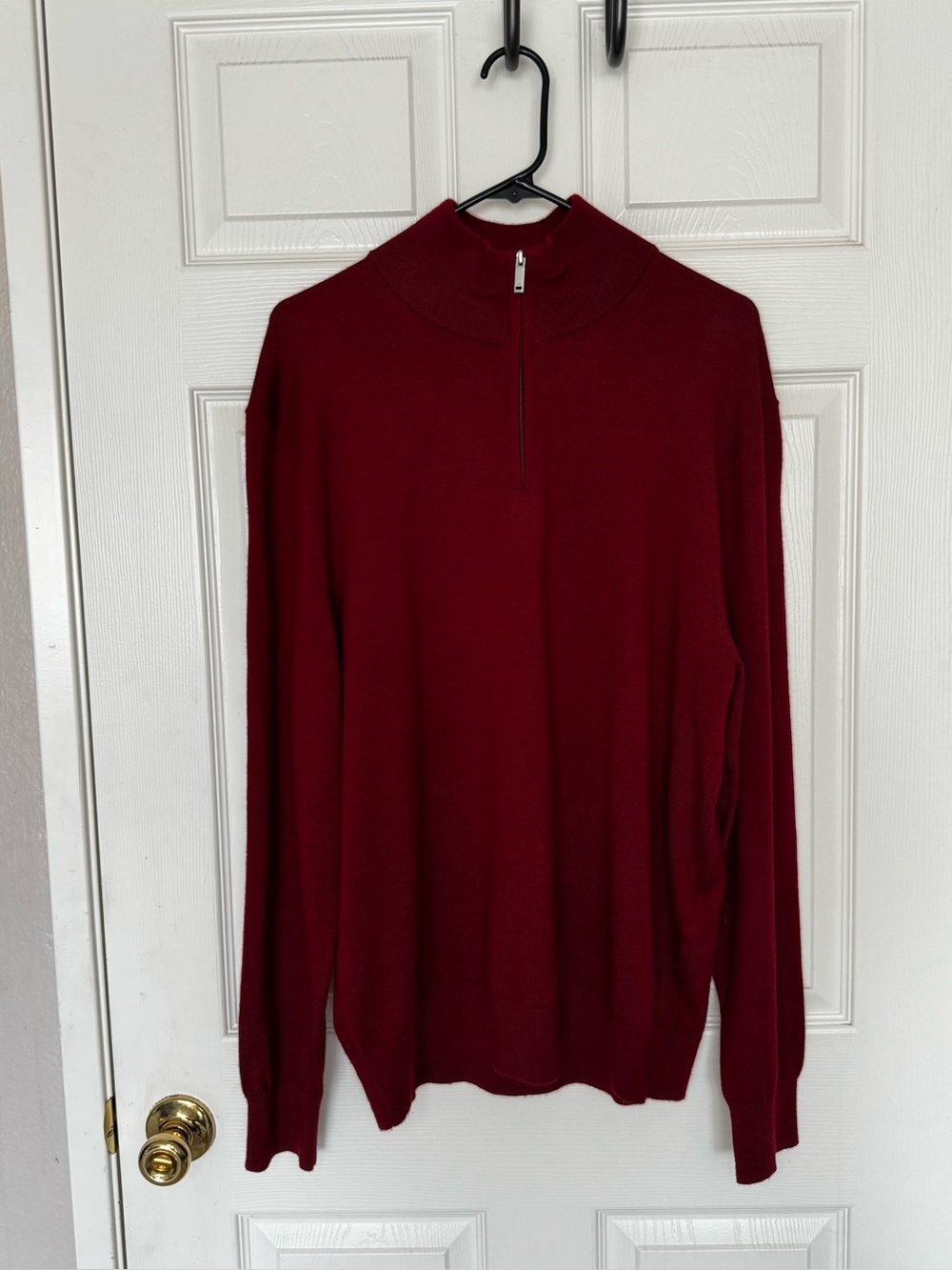 Calvin Klein- Mens Pull Over Sweater. Size large